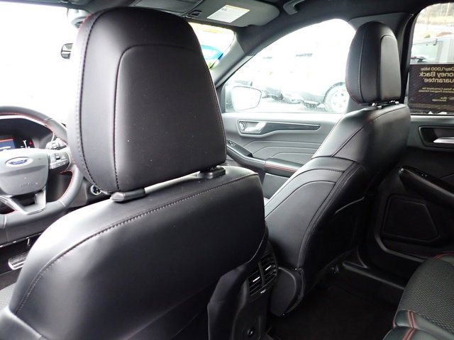 Certified 2024 Ford Escape ST-Line image 16