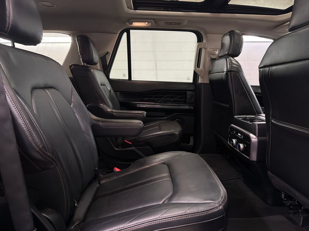 Certified 2020 Ford Expedition Max Platinum RWD image 31