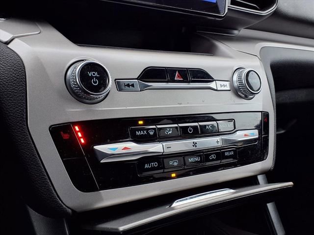 Certified 2023 Ford Explorer XLT image 17