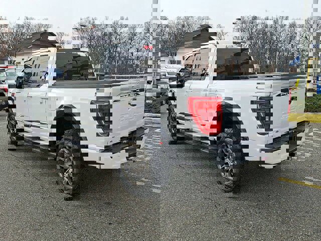 Certified 2022 Ford F150 XLT w/ Equipment Group 302A High image 5