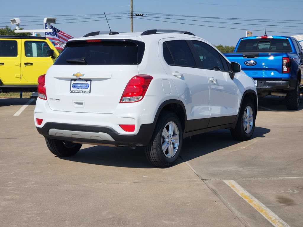 Used 2022 Chevrolet Trax LT w/ LT Convenience Package AWD/4WD image 7