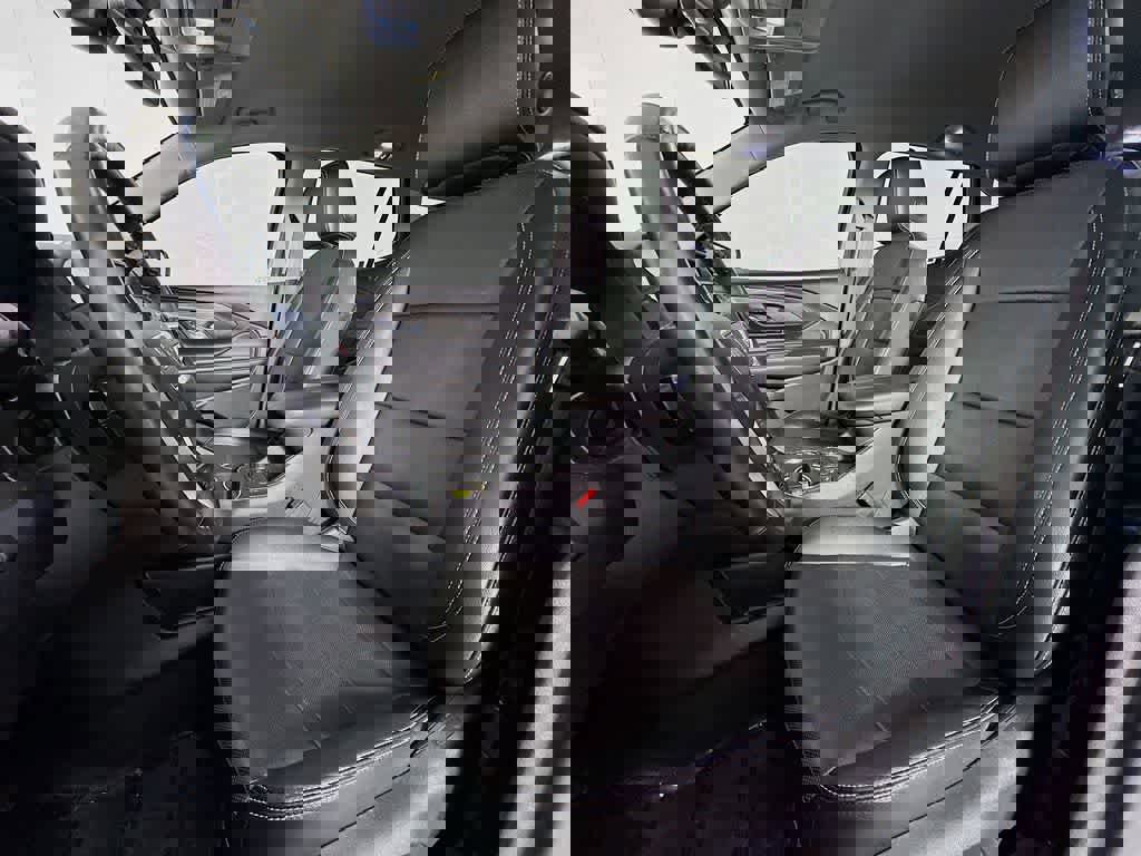 Used 2023 GMC Terrain SLT image 12