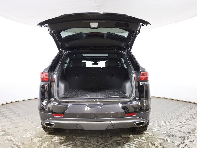 Used 2025 Chevrolet Blazer Premier w/ Driver Confidence II Package image 21