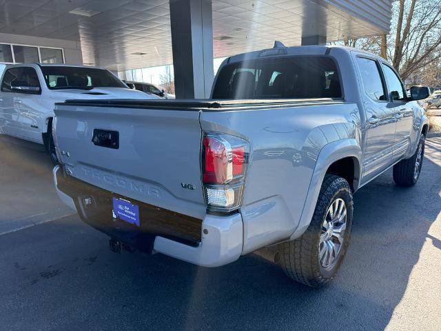 Used 2020 Toyota Tacoma Limited image 5