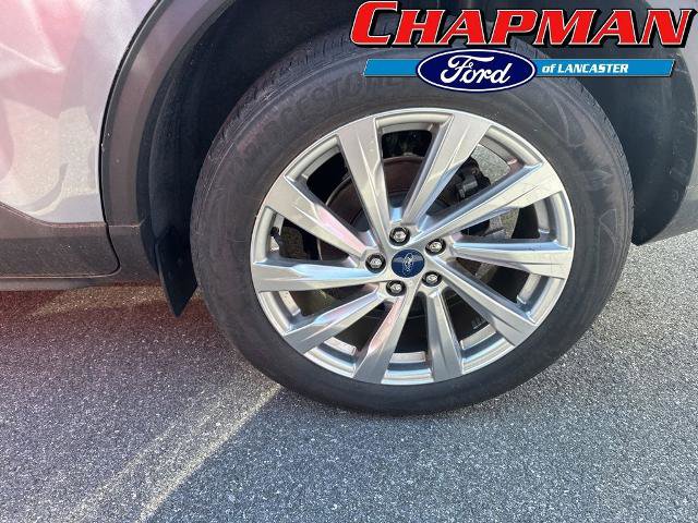 Certified 2022 Ford Escape Titanium w/ Titanium Elite Package AWD/4WD image 3