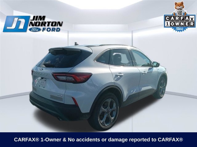 Certified 2025 Ford Escape ST-Line Select AWD/4WD image 10