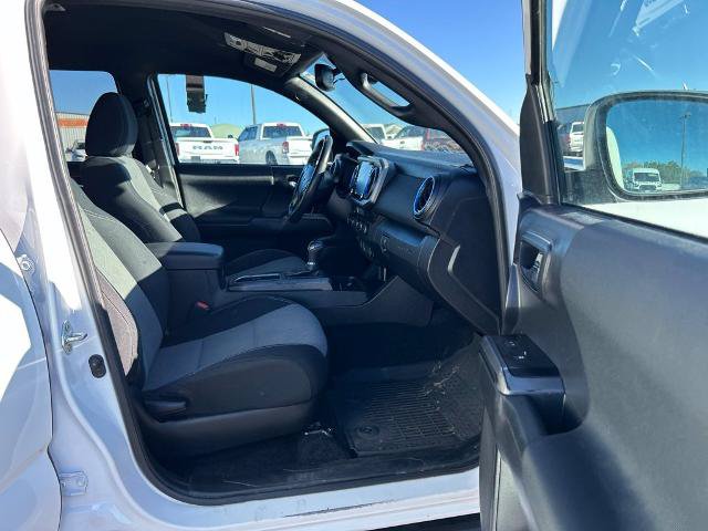 Used 2023 Toyota Tacoma TRD Off-Road w/ Technology Package AWD/4WD image 10