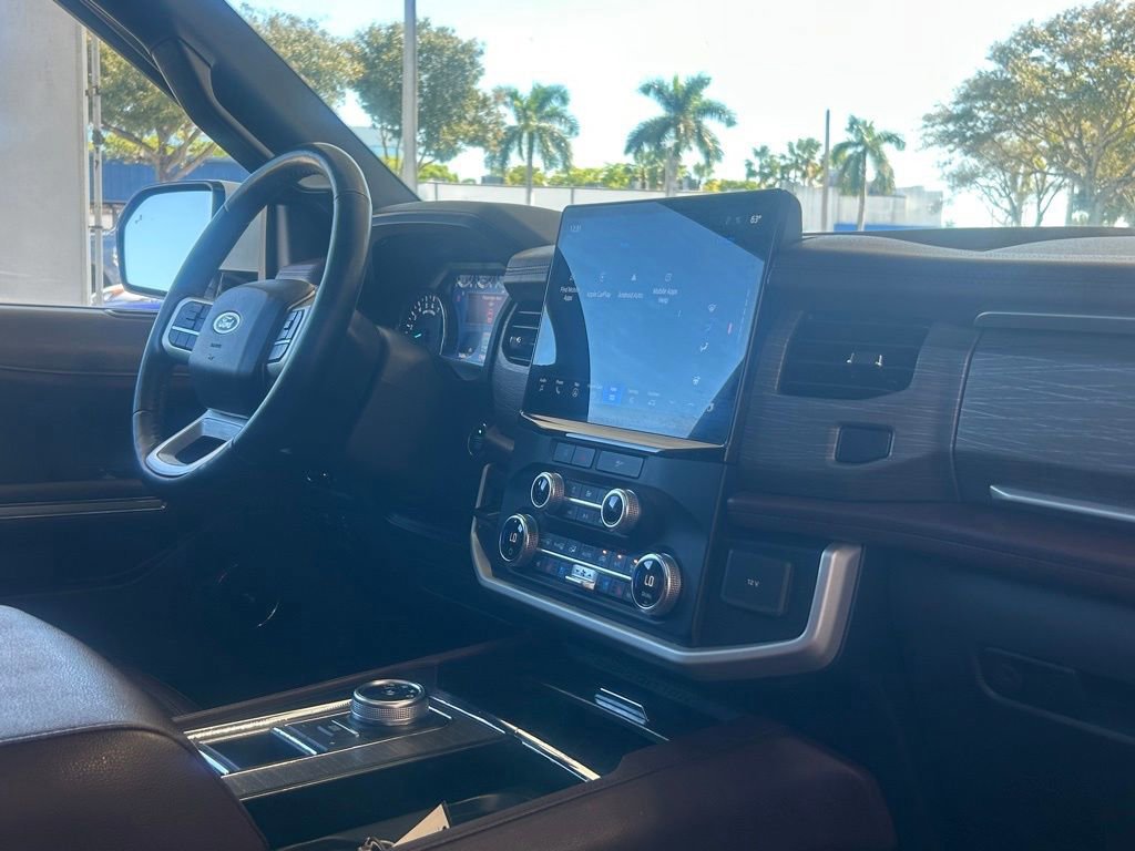 Certified 2023 Ford Expedition Limited image 28