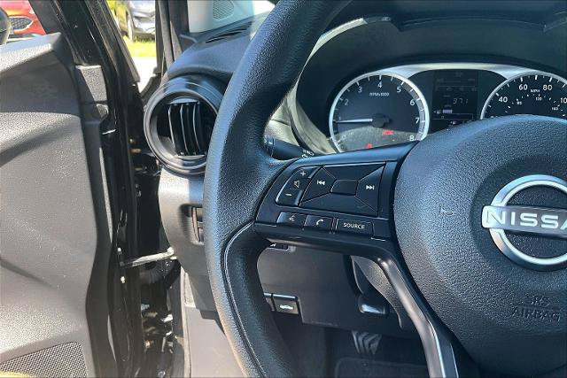 Used 2023 Nissan Versa S FWD image 18