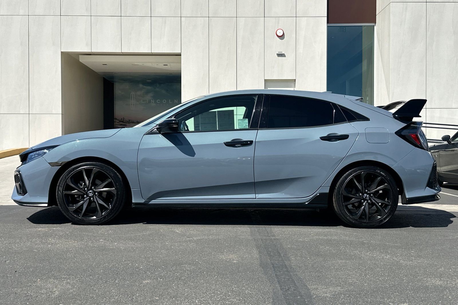 Used 2019 Honda Civic Sport Touring image 6