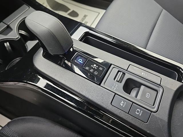 Used 2024 Toyota Prius LE image 27