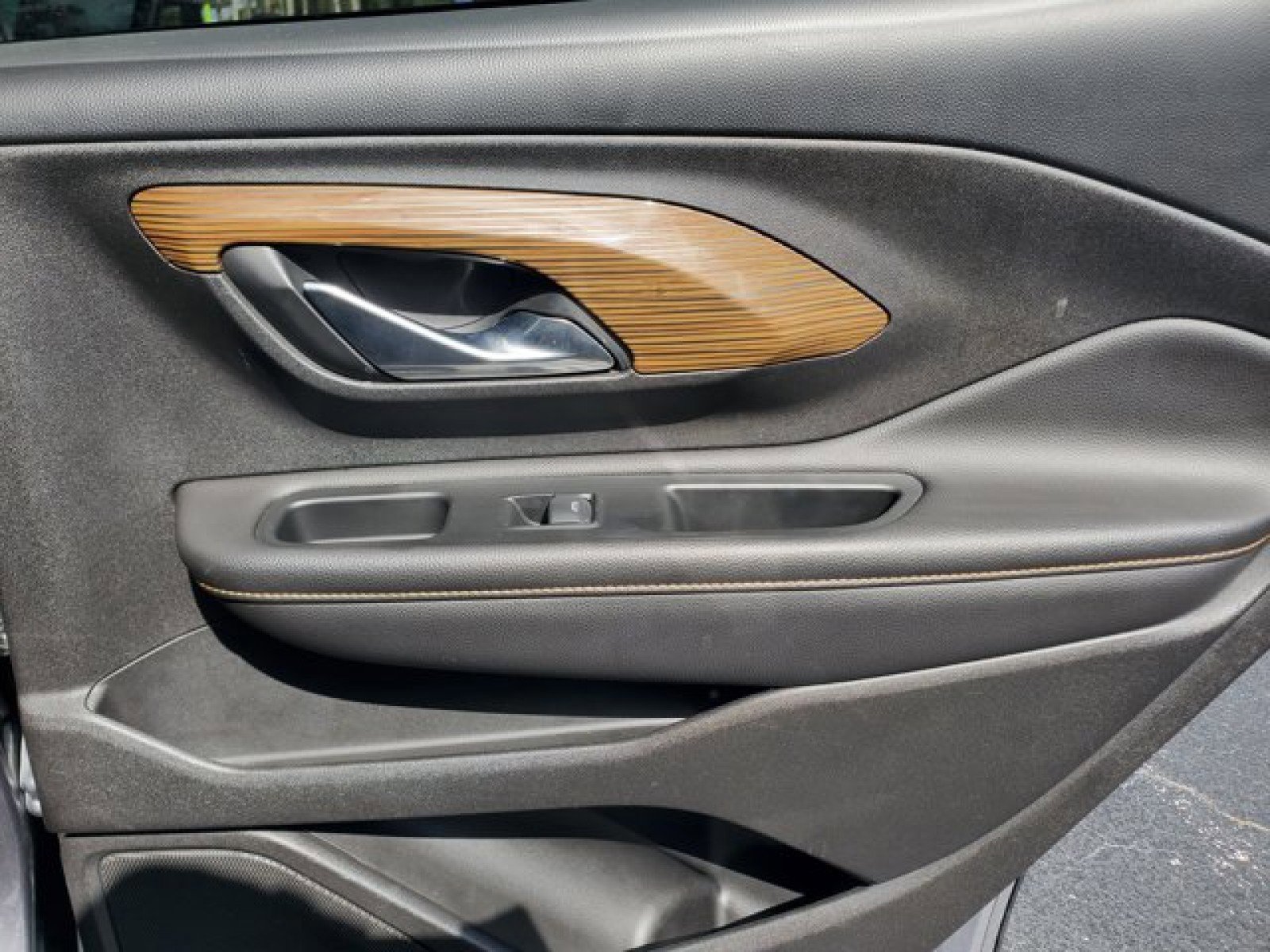 Used 2019 GMC Terrain SLE w/ Driver Convenience Package image 34