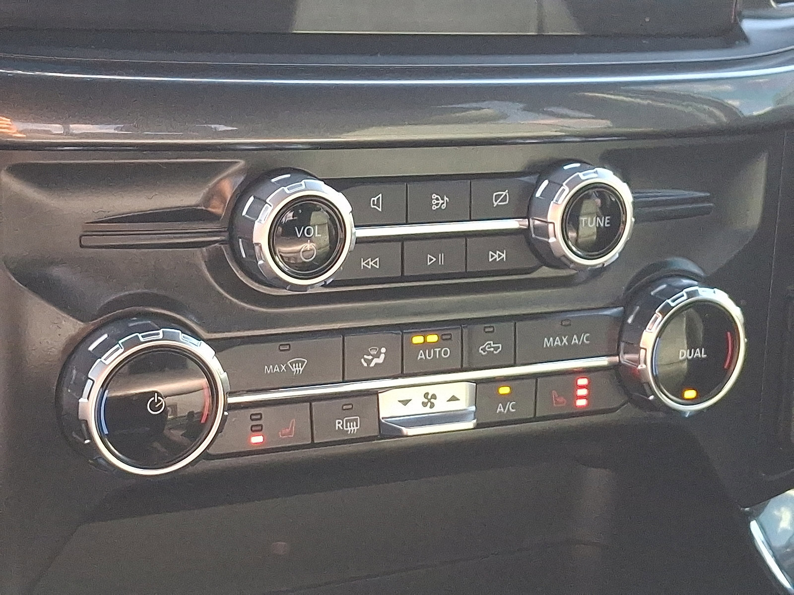 Certified 2022 Ford F150 XLT w/ Equipment Group 302A High image 15