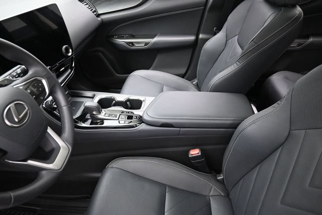 Used 2023 Lexus NX 350 AWD image 23
