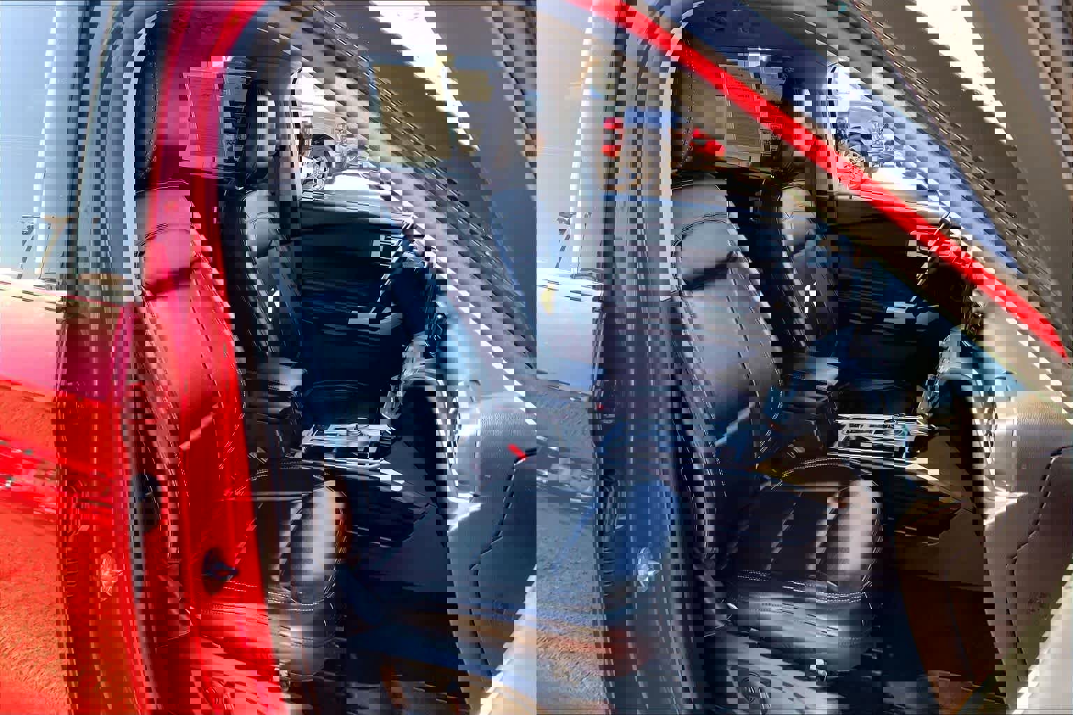 Certified 2021 Ford Explorer XLT w/ Equipment Group 202A image 8