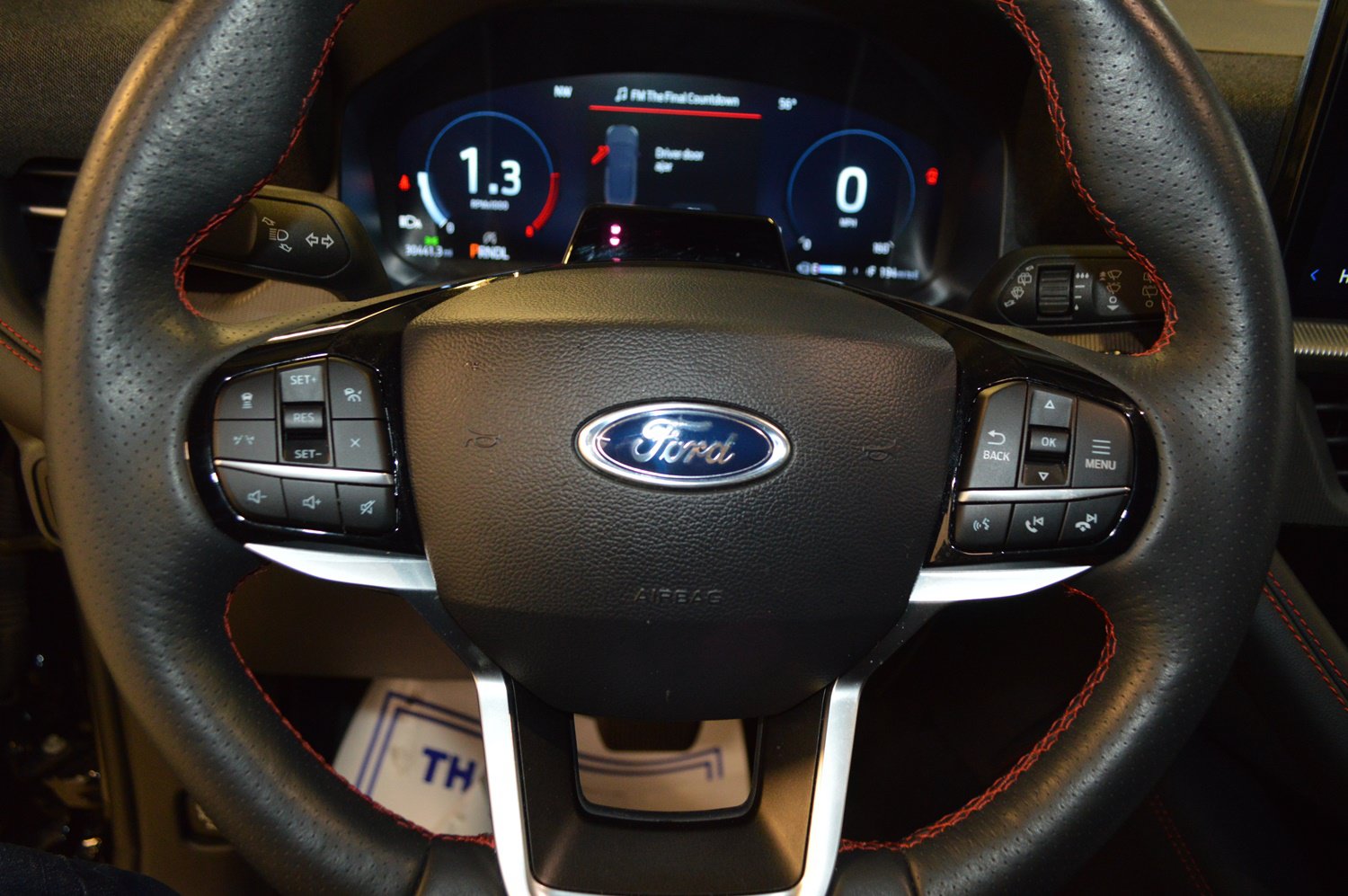 Certified 2025 Ford Explorer ST-Line AWD/4WD image 18