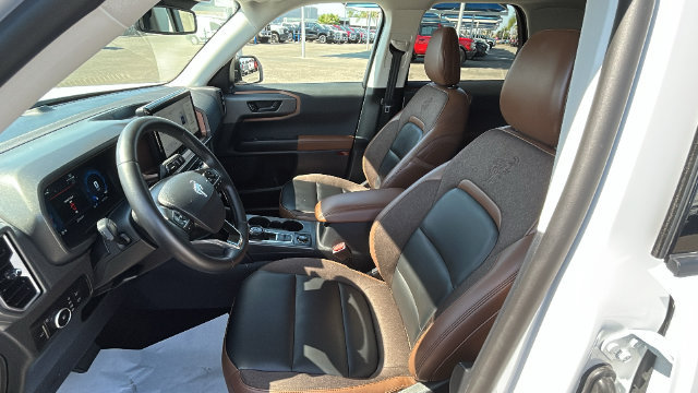 Certified 2025 Ford Bronco Sport Outer Banks AWD/4WD image 17