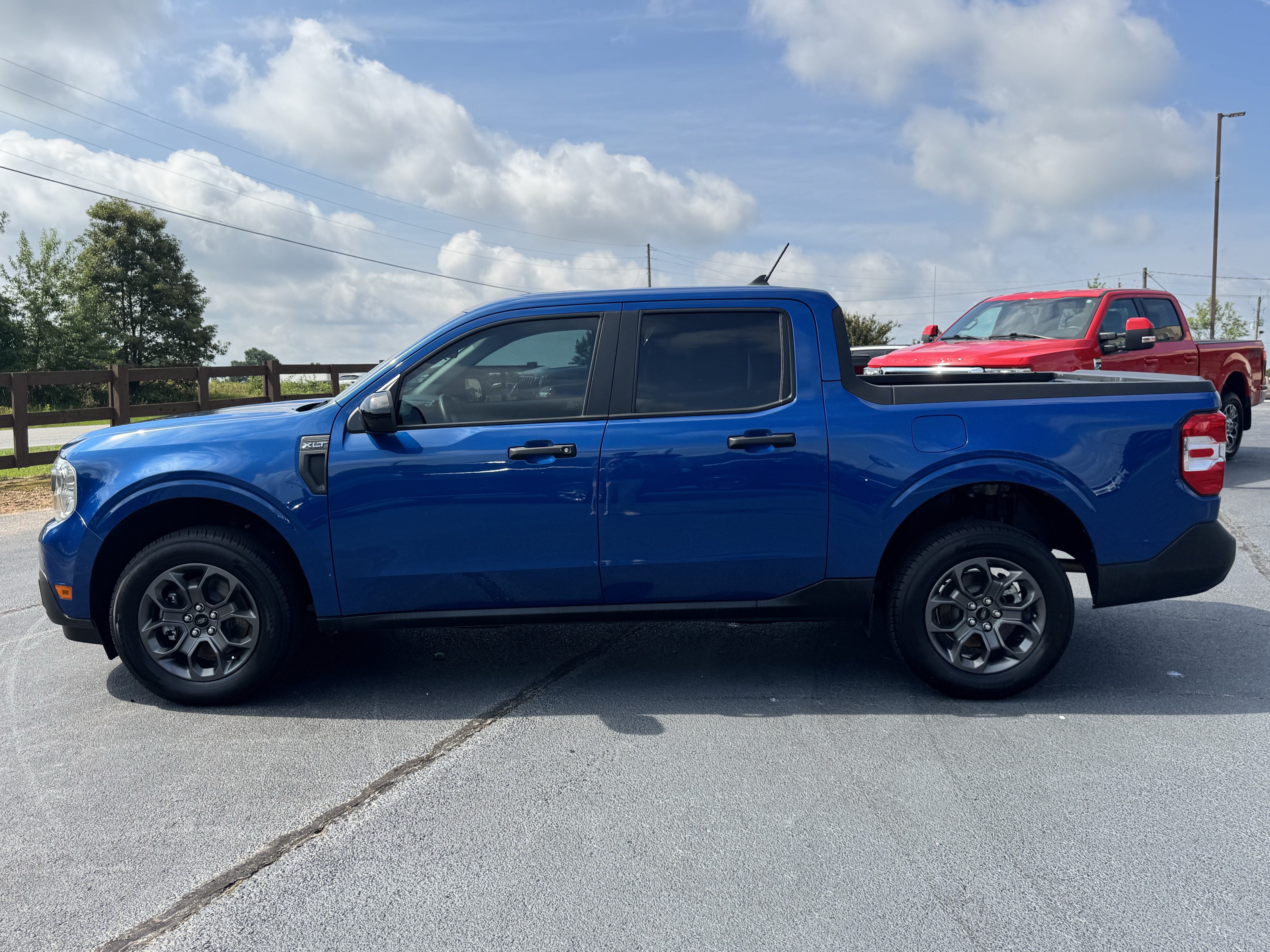 Certified 2024 Ford Maverick XLT w/ XLT Luxury Package FWD image 8