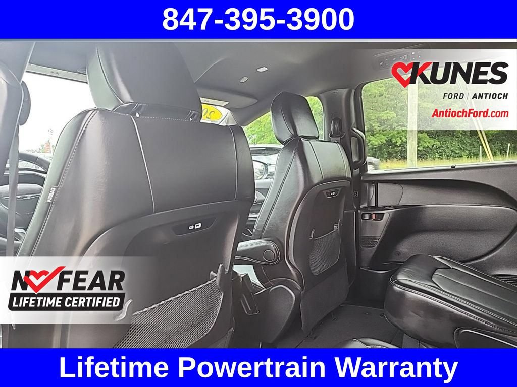 Used 2025 Chrysler Pacifica Select FWD image 38