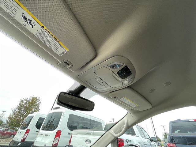 Used 2024 Chrysler Pacifica Touring-L FWD image 22
