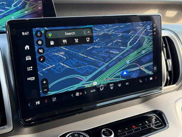 Certified 2025 Ford Expedition Max Active image 23