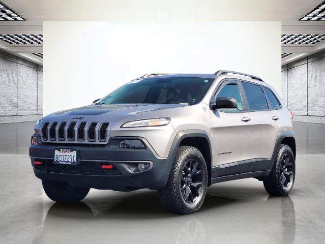 Used 2018 Jeep Cherokee Trailhawk w/ Comfort/Convenience Group AWD/4WD image 10