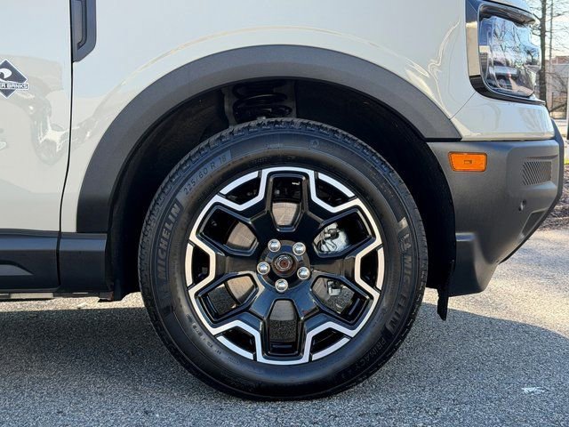 Certified 2025 Ford Bronco Sport Outer Banks w/ Outer Banks Tech Package+ AWD/4WD image 30