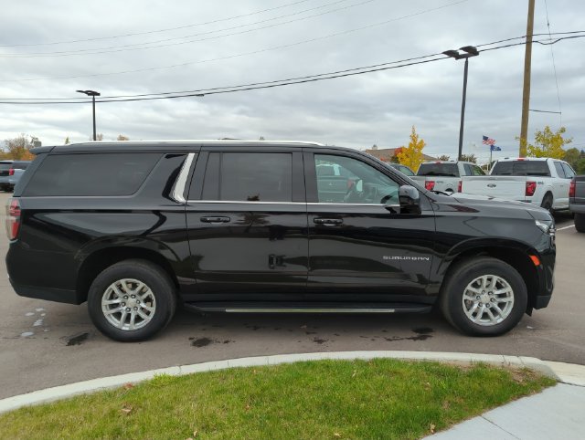 Used 2024 Chevrolet Suburban LT AWD/4WD image 6