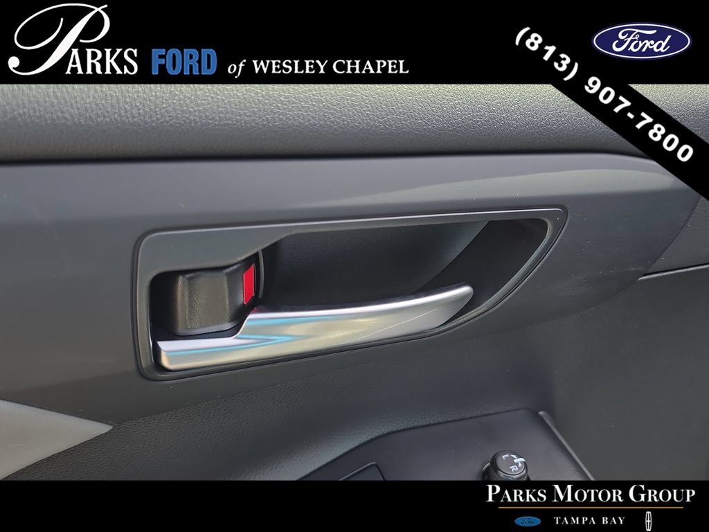 Used 2022 Toyota Highlander XLE FWD image 18