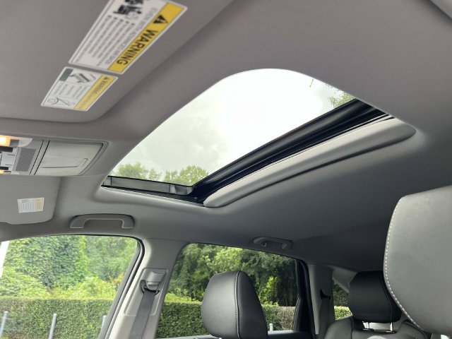 Used 2020 Acura MDX w/ Technology Package FWD image 5