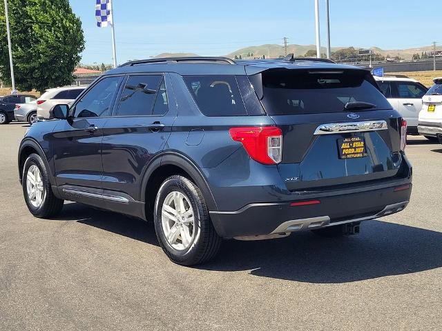 Certified 2022 Ford Explorer XLT w/ Equipment Group 202A image 3