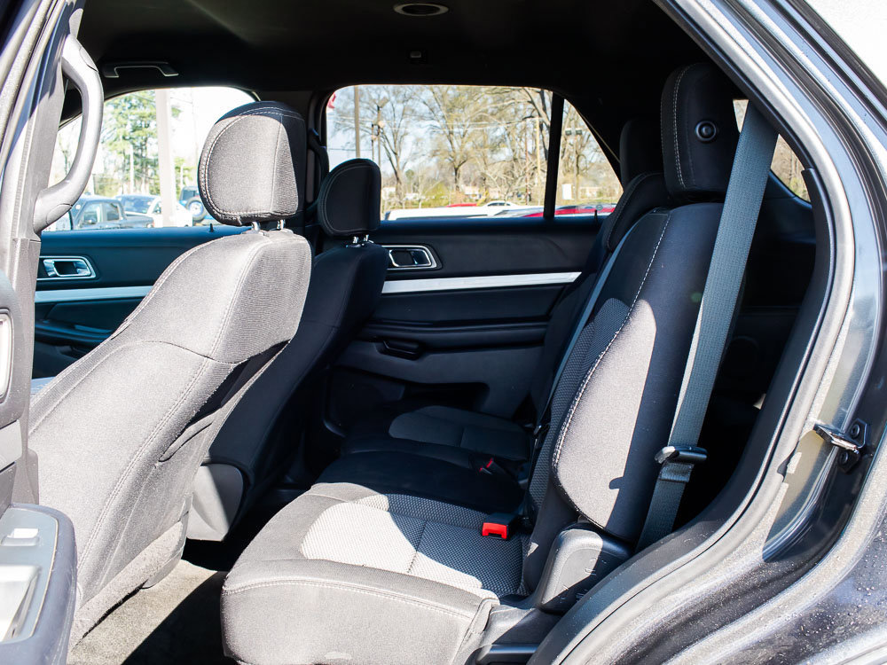 Certified 2017 Ford Explorer XLT w/ Equipment Group 201A image 16