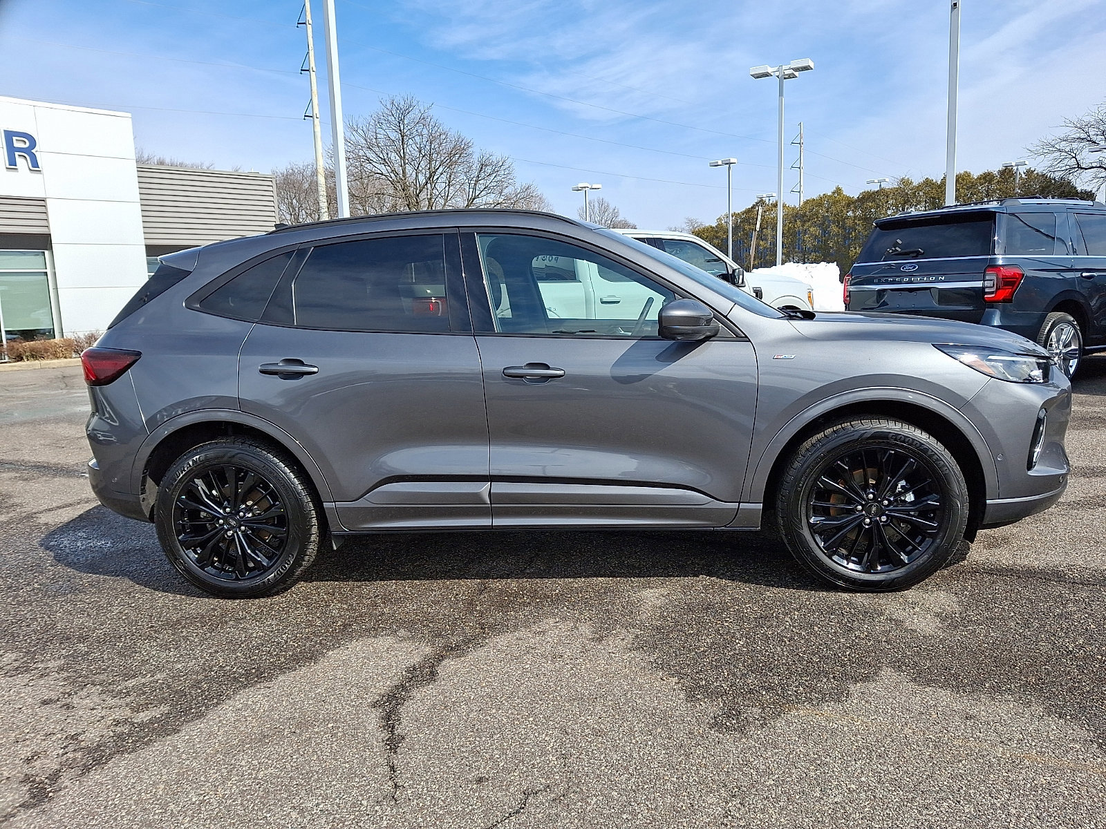 Certified 2023 Ford Escape ST-Line Elite w/ Premium Technology Package image 9