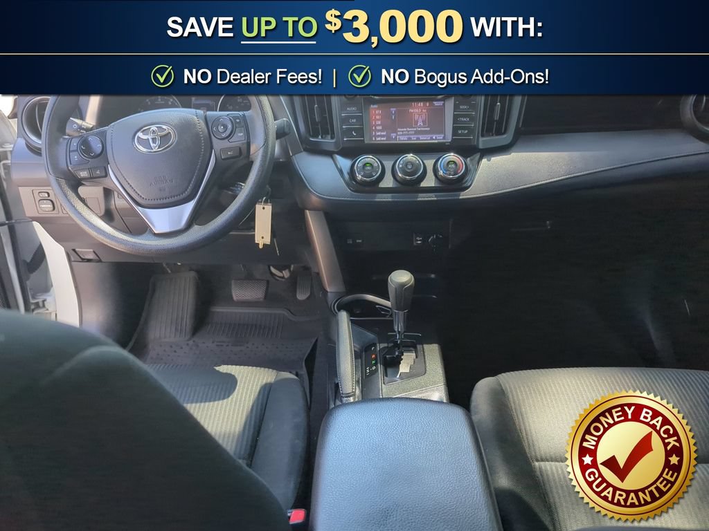 Used 2018 Toyota RAV4 LE FWD image 17
