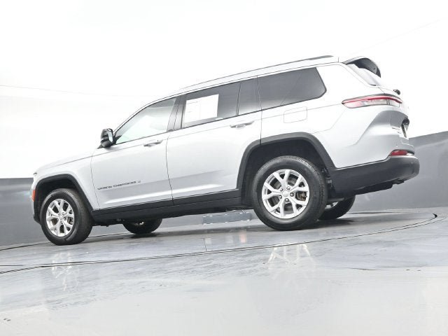 Used 2023 Jeep Grand Cherokee L Limited AWD/4WD image 43
