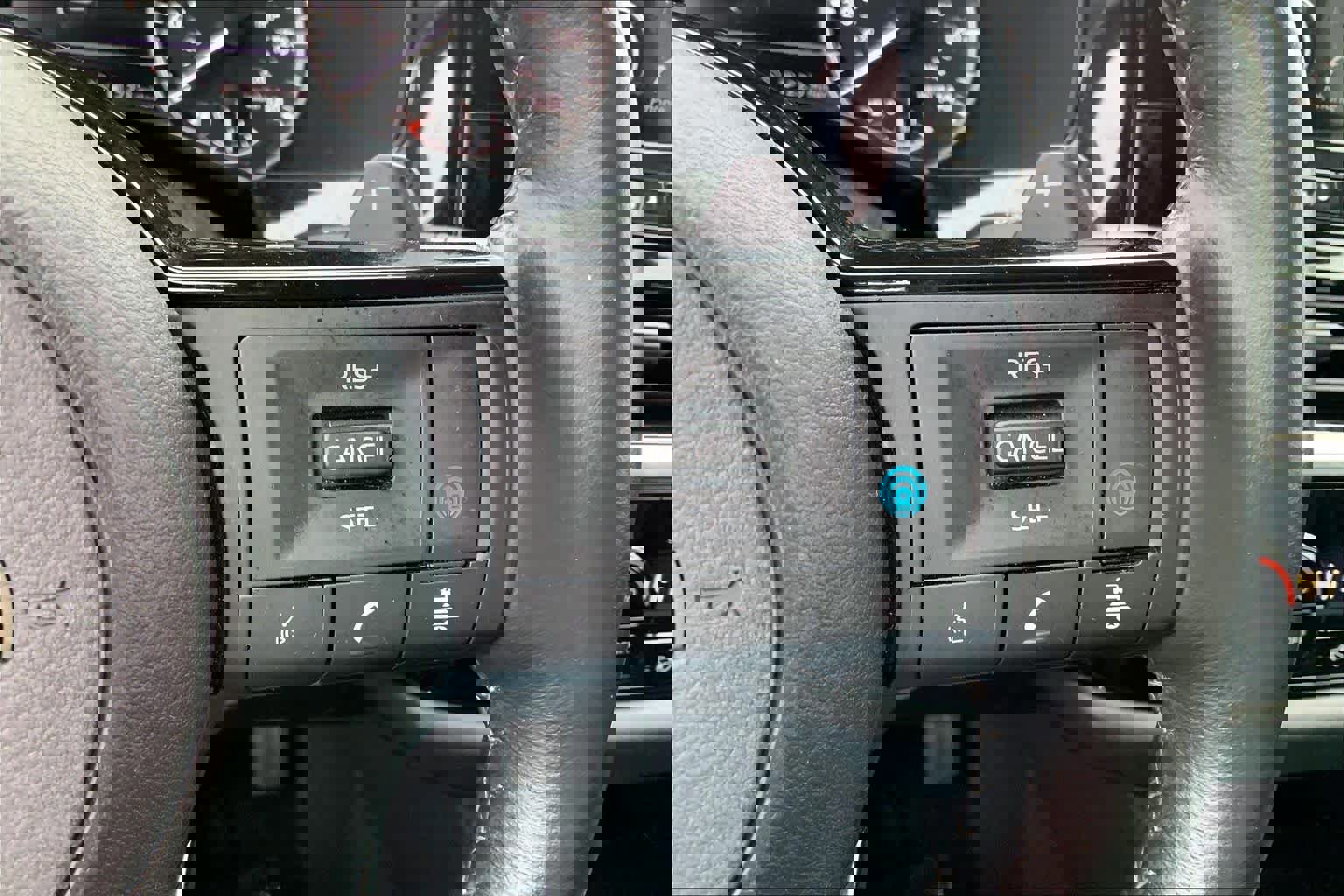 Used 2023 Nissan Pathfinder SL image 22