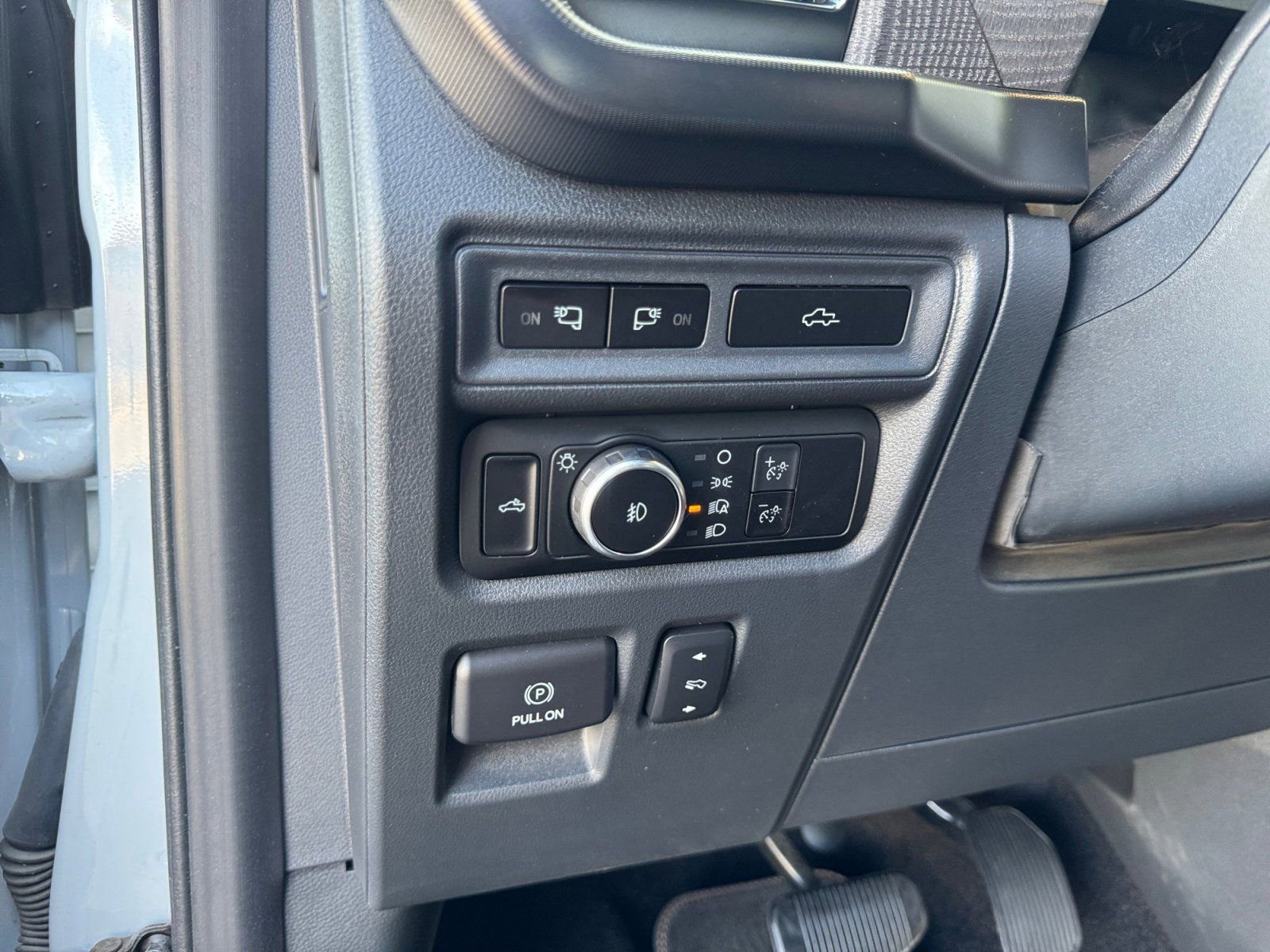 Certified 2023 Ford F150 Platinum w/ Equipment Group 701A High image 22