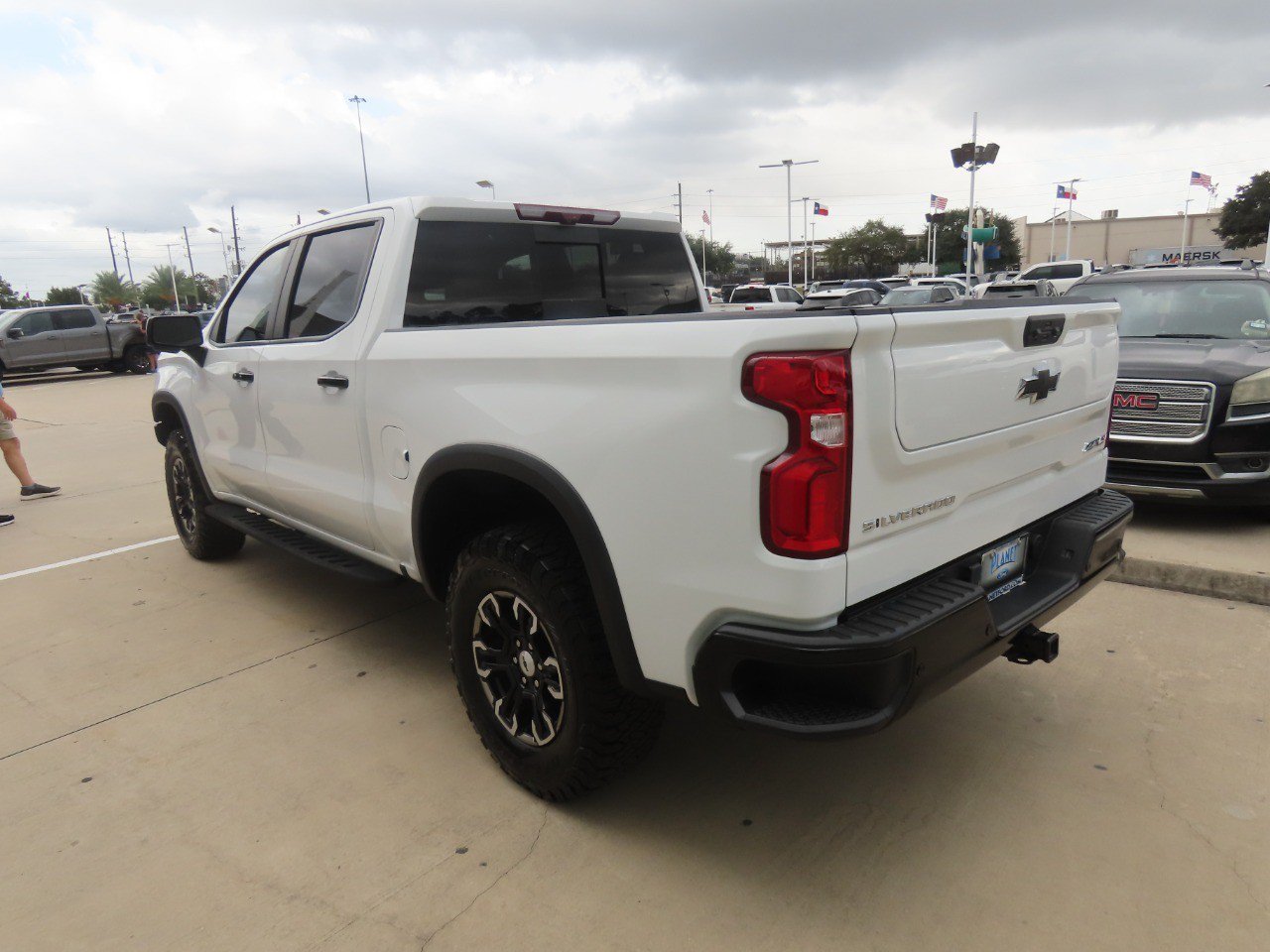Used 2024 Chevrolet Silverado 1500 ZR2 w/ Technology Package AWD/4WD image 16