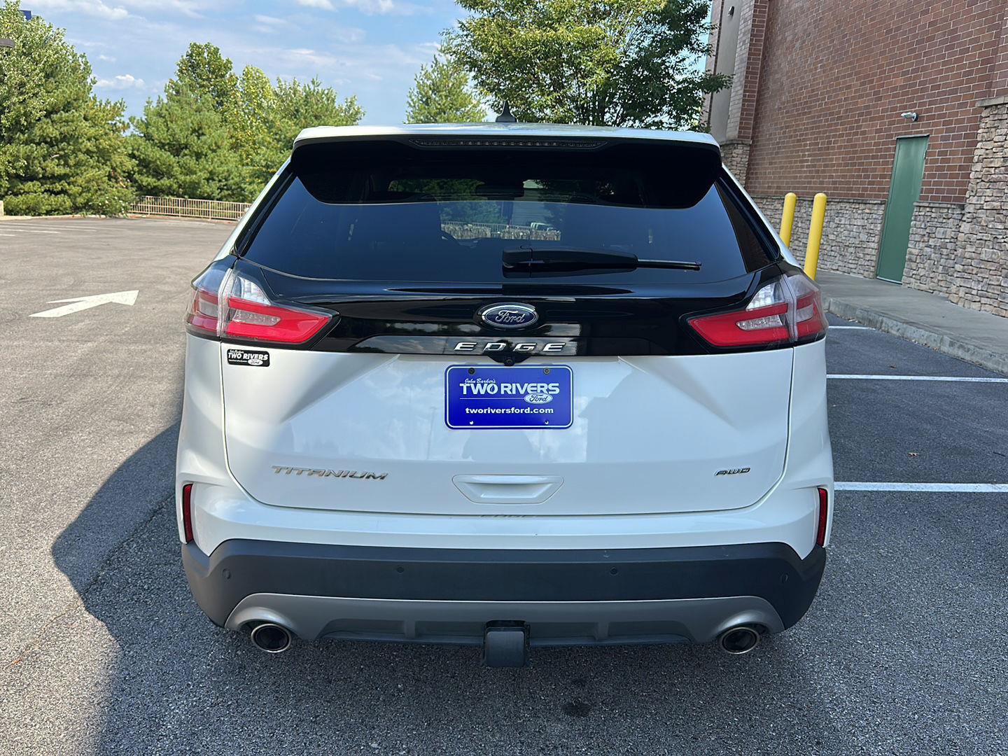 Certified 2022 Ford Edge Titanium w/ Equipment Group 301A AWD/4WD image 4