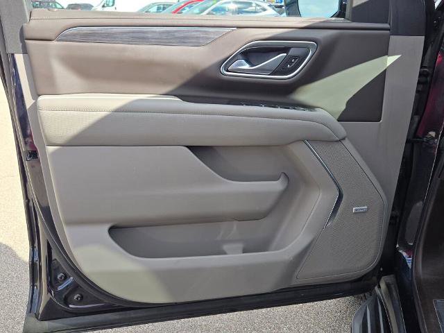 Used 2022 GMC Yukon SLT w/ SLT Premium Package image 24