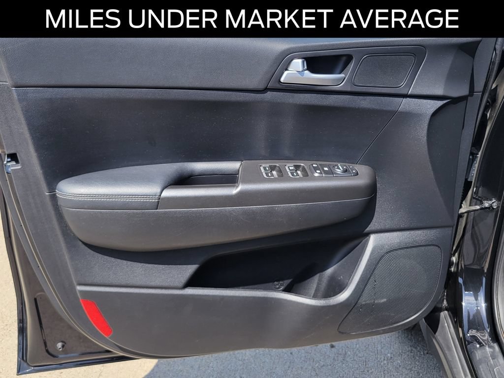 Used 2021 Kia Sportage LX AWD/4WD image 19