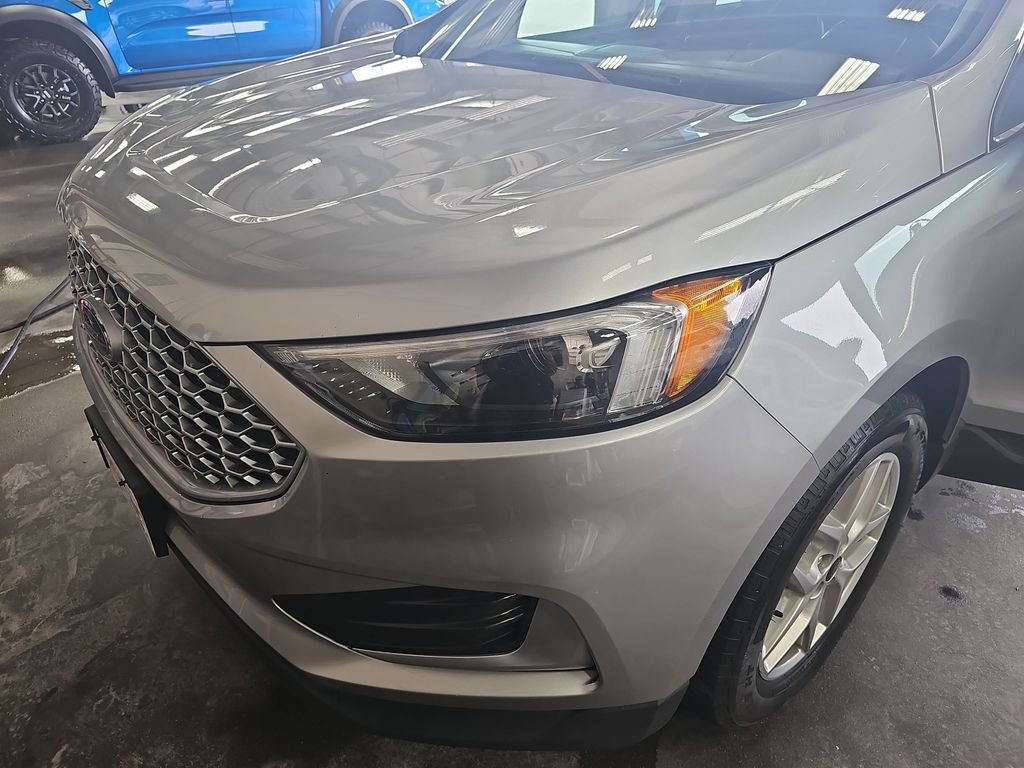 Certified 2023 Ford Edge SEL AWD/4WD image 29