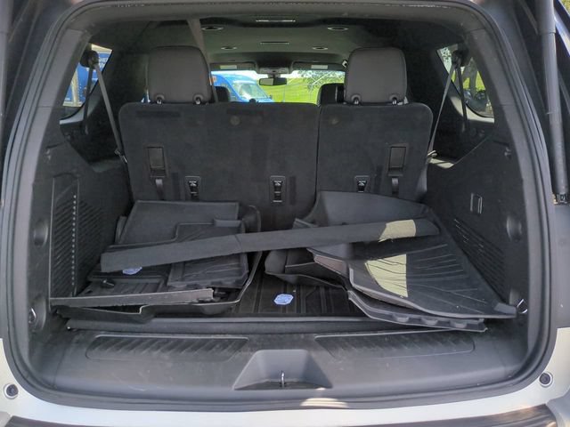 Used 2021 Chevrolet Suburban LT RWD image 13