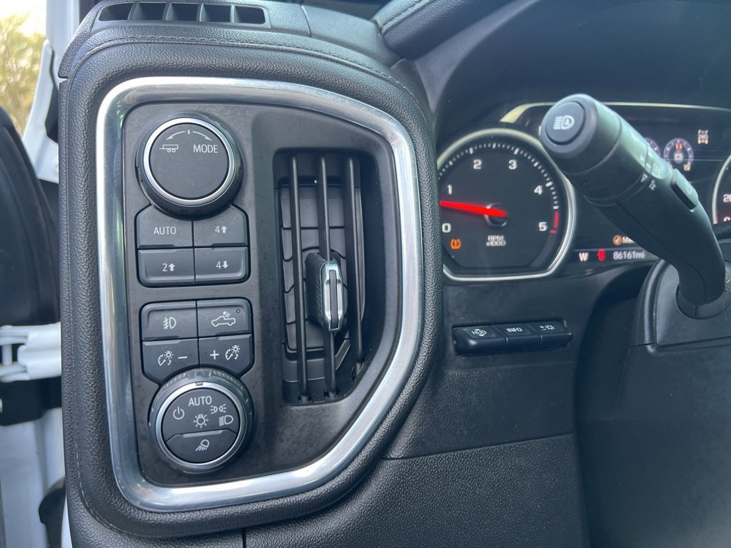 Used 2020 Chevrolet Silverado 2500 LTZ w/ LTZ Texas Edition image 26