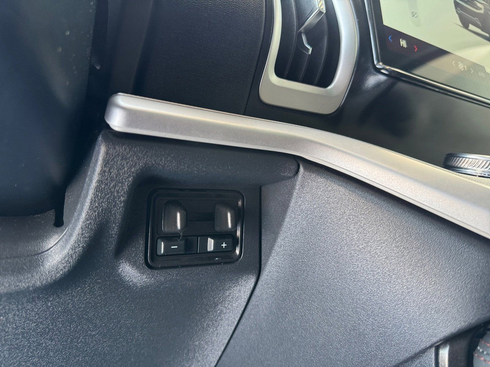 Certified 2025 Ford Expedition Max Active image 24