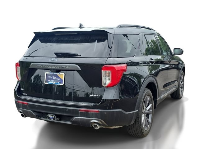 Certified 2023 Ford Explorer XLT w/ Equipment Group 202A AWD/4WD image 4