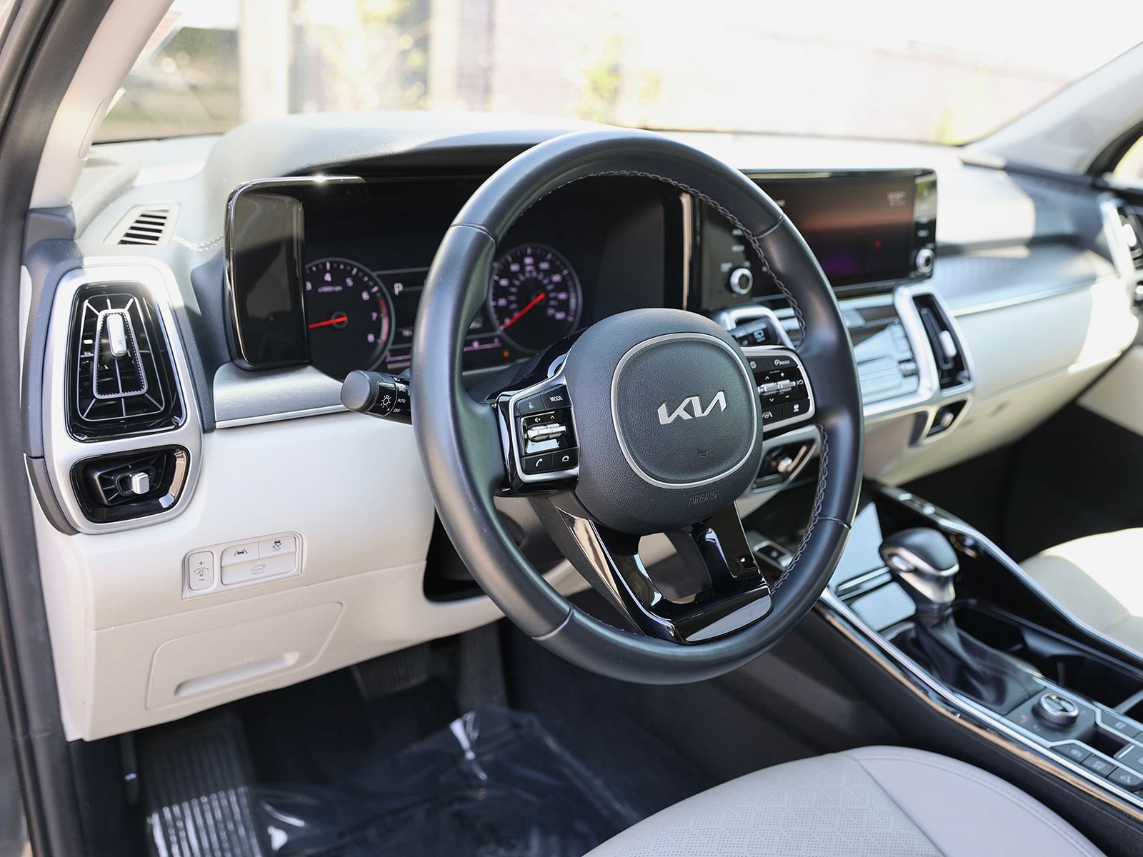 Used 2022 Kia Sorento SX AWD/4WD image 15