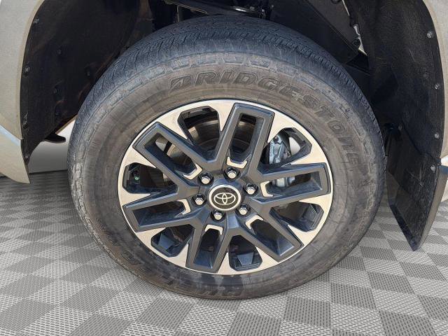 Used 2024 Toyota Tundra Limited AWD/4WD image 9