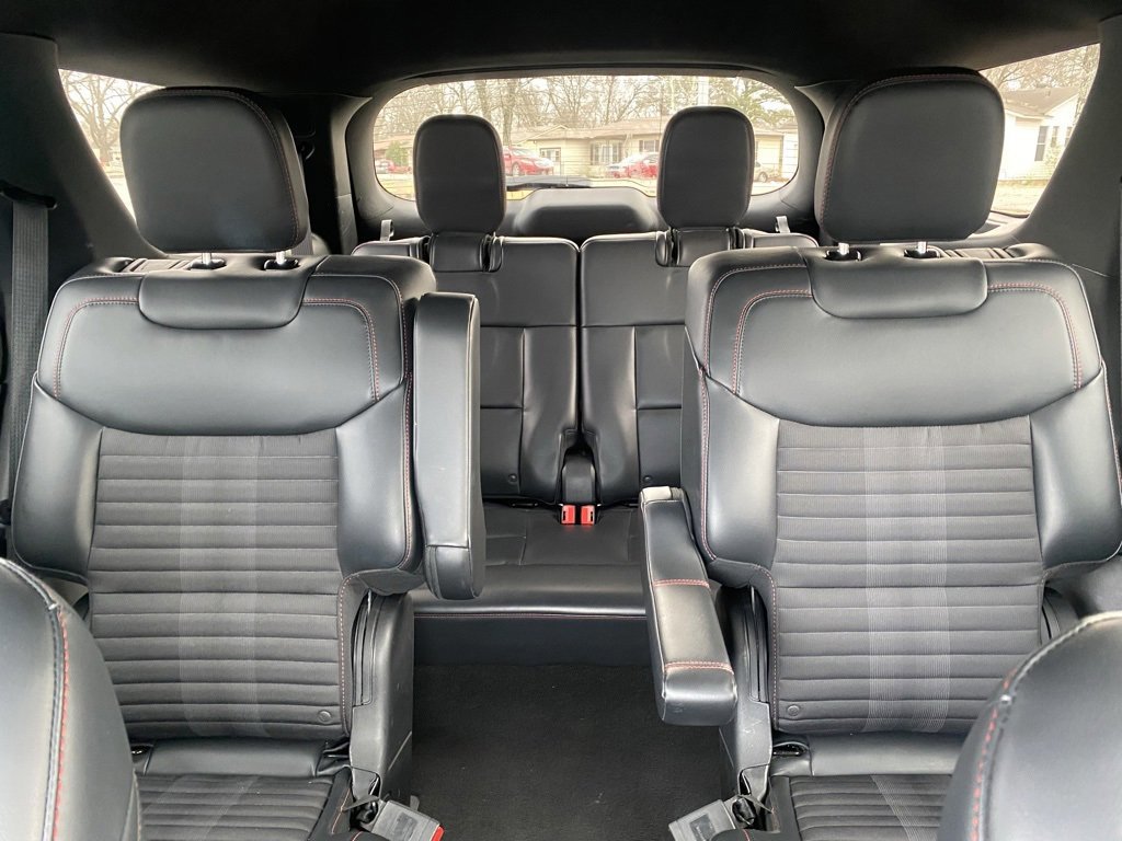 Certified 2025 Ford Explorer ST-Line image 27