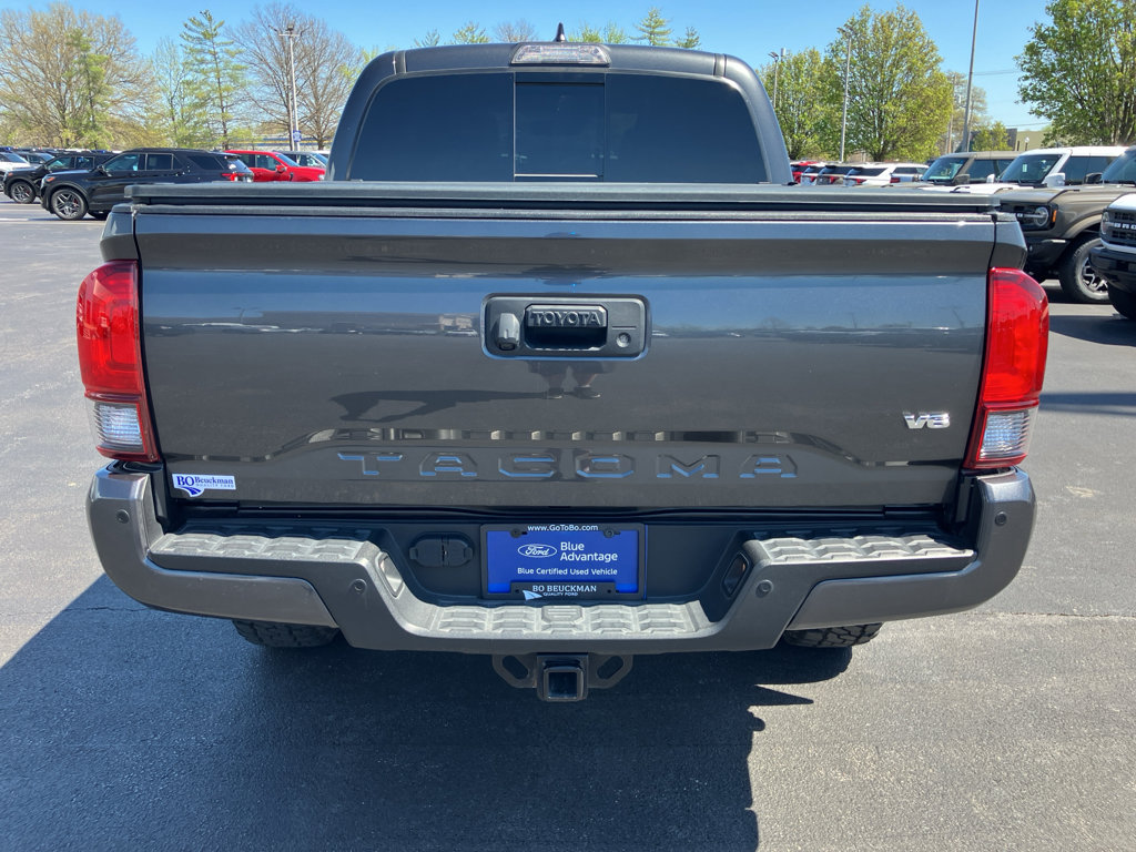 Used 2018 Toyota Tacoma TRD Sport image 5